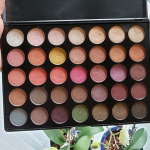 Discontinued Morphe 35e palette
